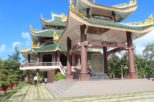 Lăng mộ Cụ Nguyễn Đình Chiều